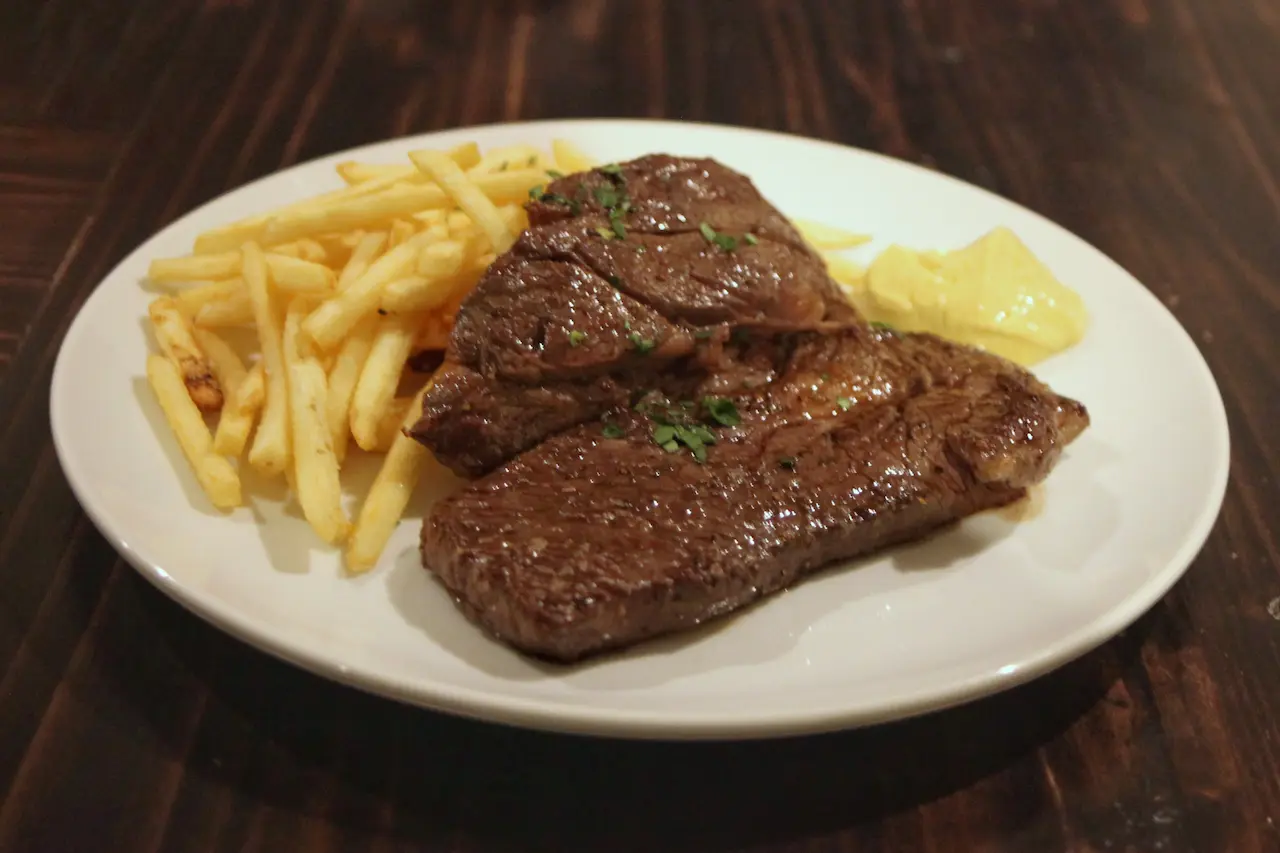 ステーキフリット